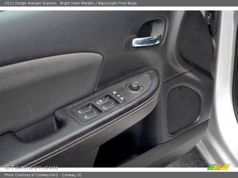 Bright Silver Metallic / Black/Light Frost Beige 2011 Dodge Avenger Express