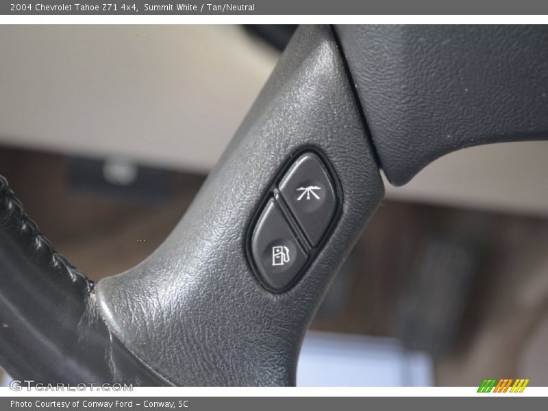 Summit White / Tan/Neutral 2004 Chevrolet Tahoe Z71 4x4