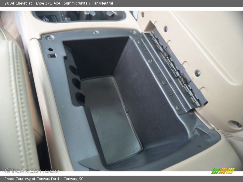 Summit White / Tan/Neutral 2004 Chevrolet Tahoe Z71 4x4