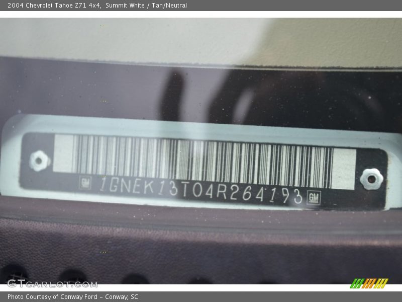 Summit White / Tan/Neutral 2004 Chevrolet Tahoe Z71 4x4
