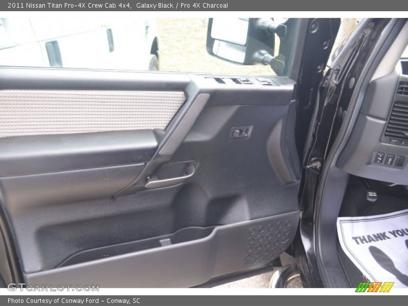 Galaxy Black / Pro 4X Charcoal 2011 Nissan Titan Pro-4X Crew Cab 4x4