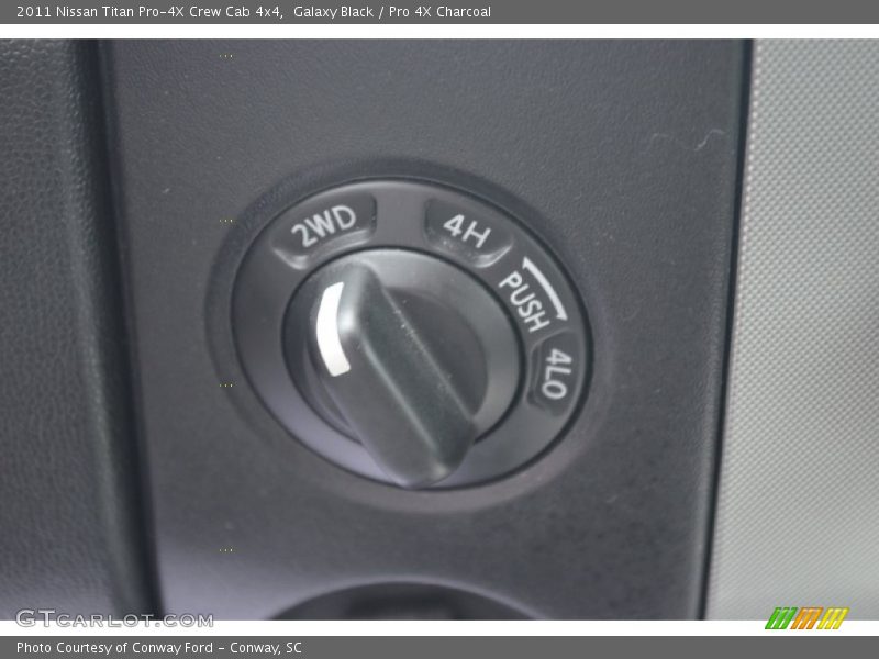 Galaxy Black / Pro 4X Charcoal 2011 Nissan Titan Pro-4X Crew Cab 4x4