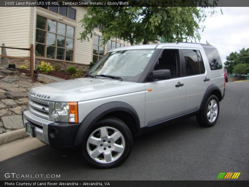 Front 3/4 View of 2005 LR3 V8 HSE