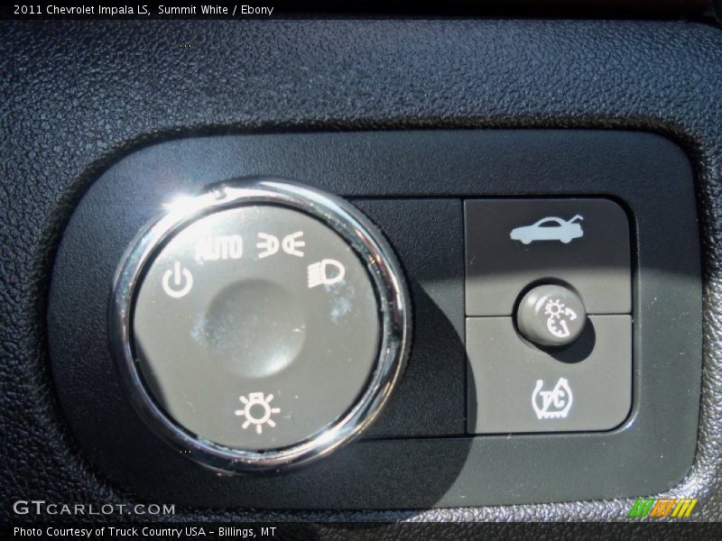 Summit White / Ebony 2011 Chevrolet Impala LS