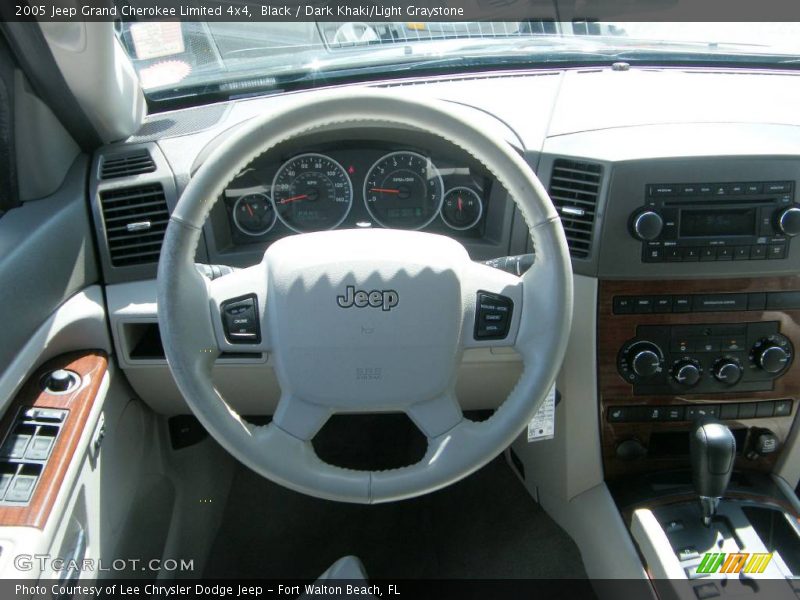 Black / Dark Khaki/Light Graystone 2005 Jeep Grand Cherokee Limited 4x4