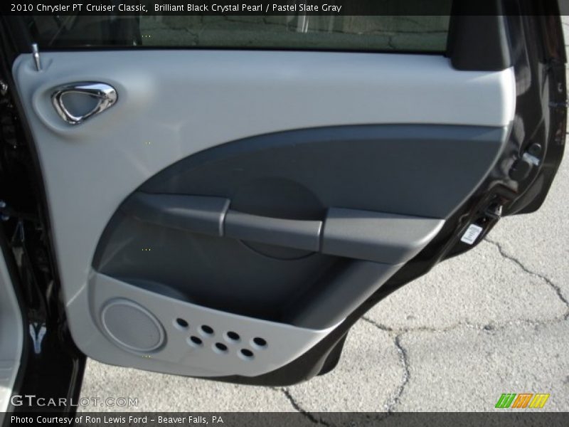 Brilliant Black Crystal Pearl / Pastel Slate Gray 2010 Chrysler PT Cruiser Classic