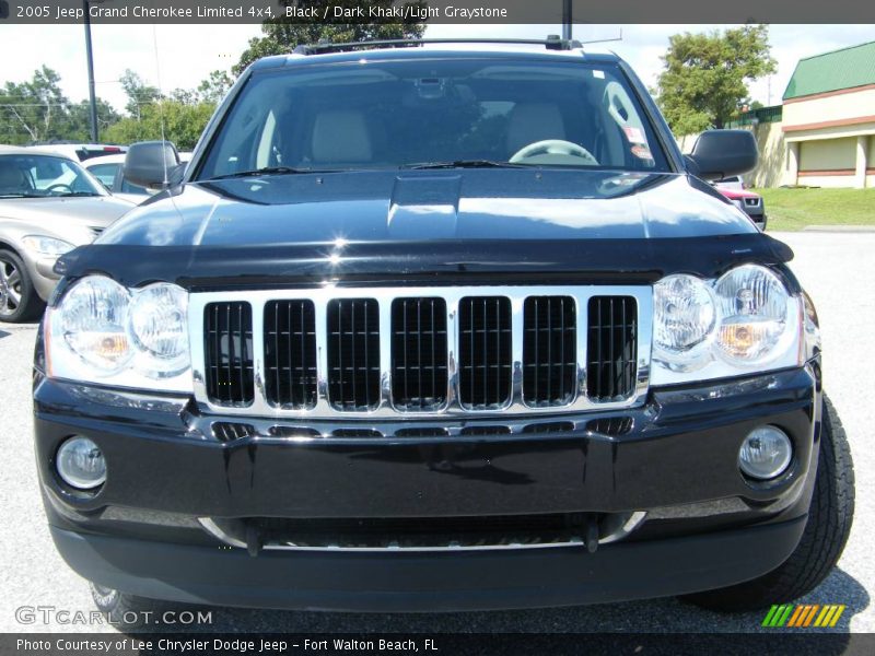Black / Dark Khaki/Light Graystone 2005 Jeep Grand Cherokee Limited 4x4