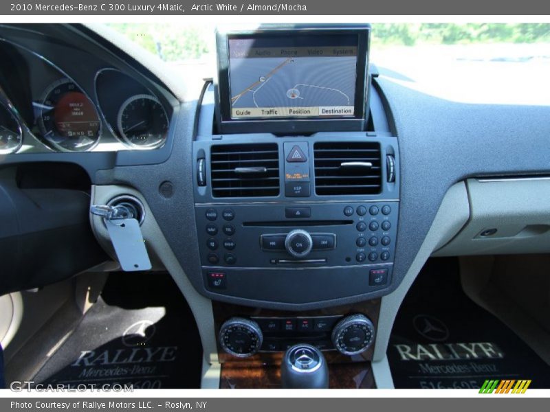 Arctic White / Almond/Mocha 2010 Mercedes-Benz C 300 Luxury 4Matic