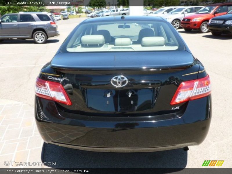 Black / Bisque 2010 Toyota Camry LE