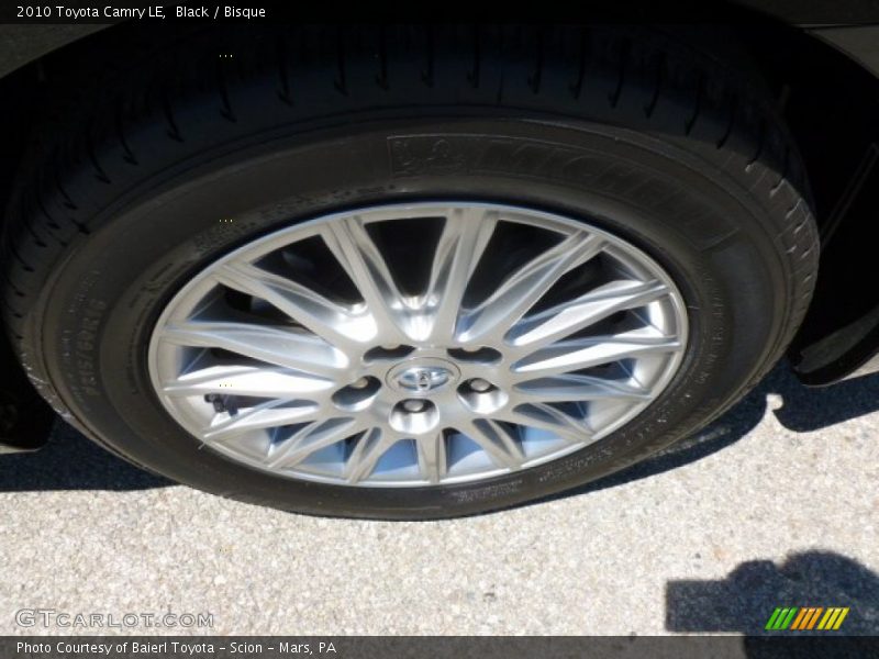 Black / Bisque 2010 Toyota Camry LE