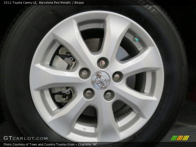 Barcelona Red Metallic / Bisque 2011 Toyota Camry LE
