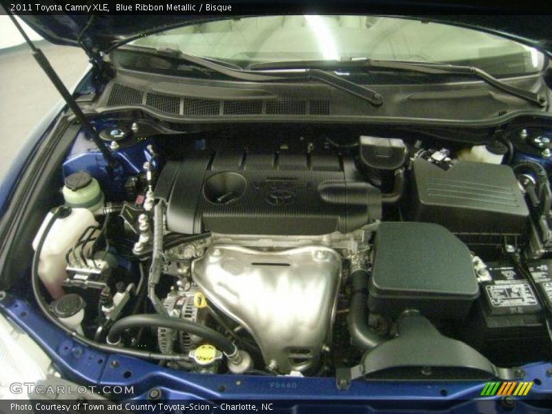 Blue Ribbon Metallic / Bisque 2011 Toyota Camry XLE