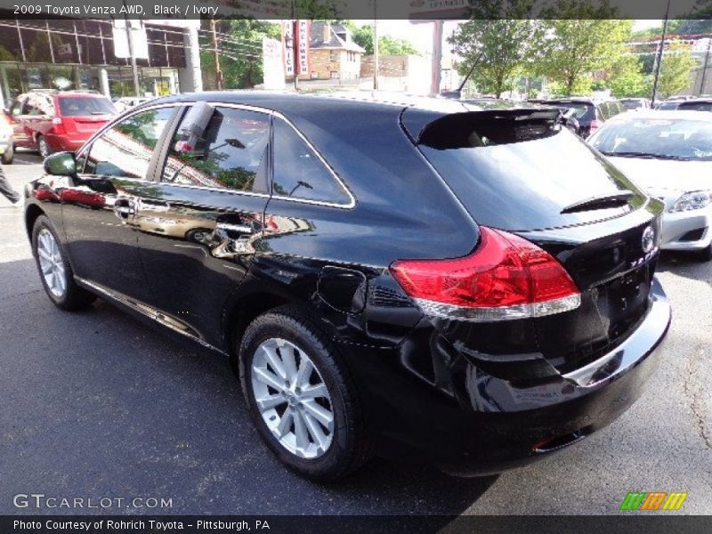 Black / Ivory 2009 Toyota Venza AWD