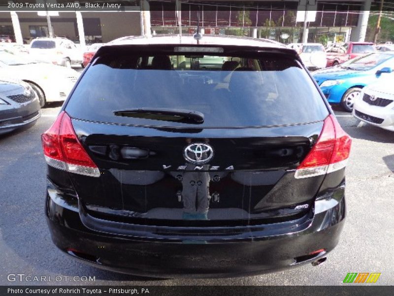 Black / Ivory 2009 Toyota Venza AWD