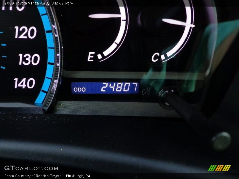 Black / Ivory 2009 Toyota Venza AWD