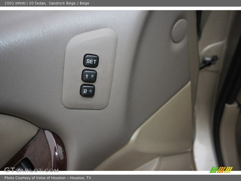 Sandrock Beige / Beige 2001 Infiniti I 30 Sedan