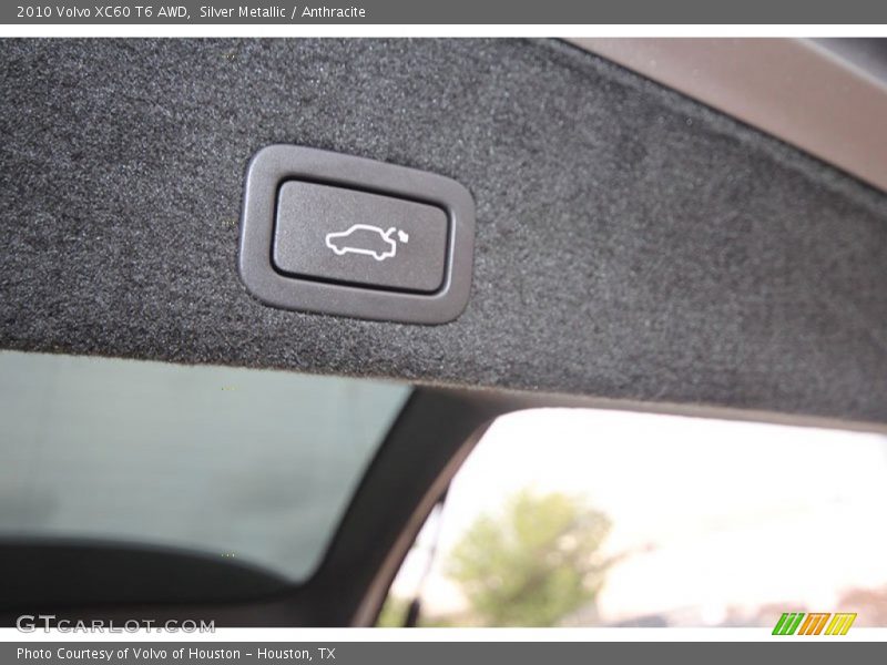 Silver Metallic / Anthracite 2010 Volvo XC60 T6 AWD
