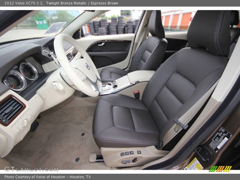 Front Seat of 2012 XC70 3.2