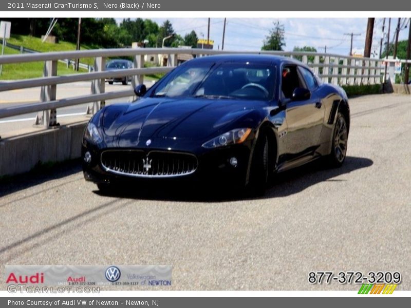 Nero (Black) / Nero 2011 Maserati GranTurismo S