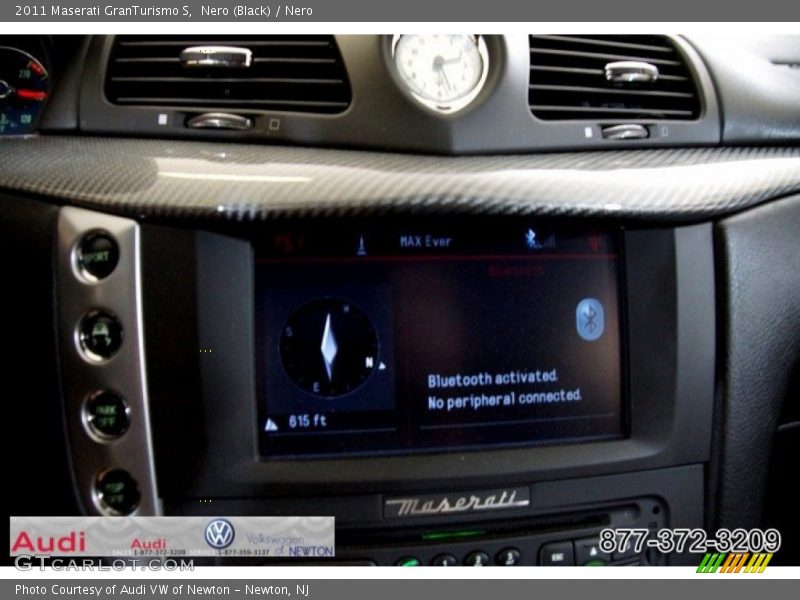 Nero (Black) / Nero 2011 Maserati GranTurismo S