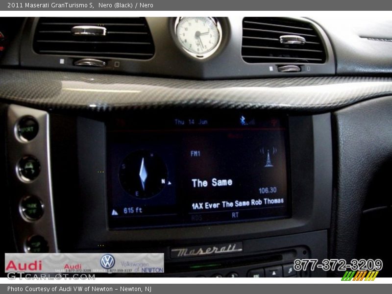 Nero (Black) / Nero 2011 Maserati GranTurismo S