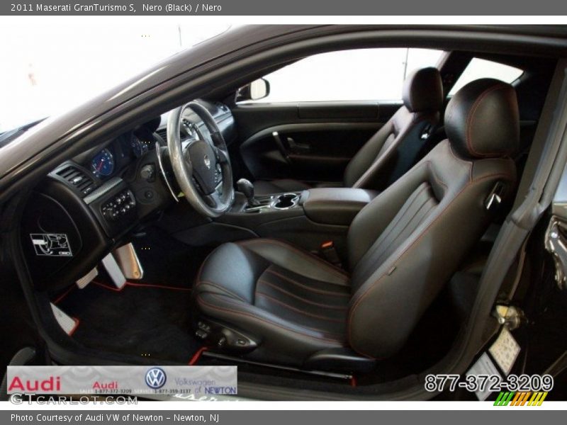 Nero (Black) / Nero 2011 Maserati GranTurismo S