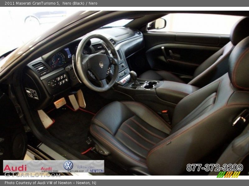 Nero (Black) / Nero 2011 Maserati GranTurismo S