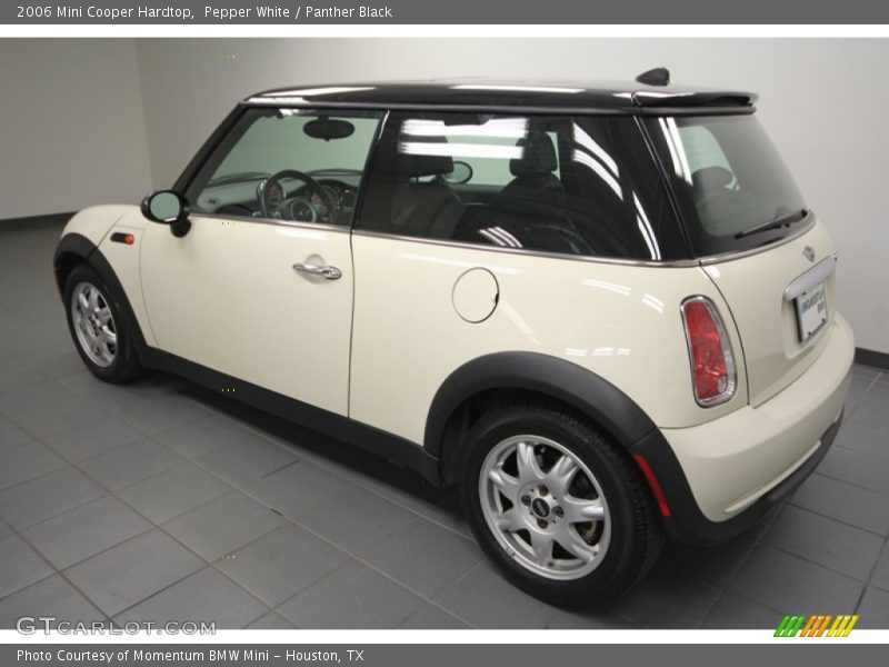 Pepper White / Panther Black 2006 Mini Cooper Hardtop