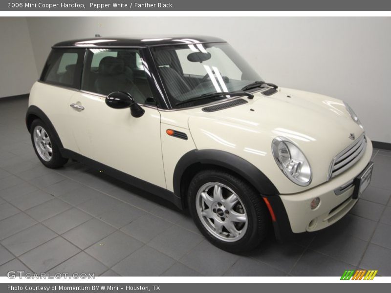 Pepper White / Panther Black 2006 Mini Cooper Hardtop