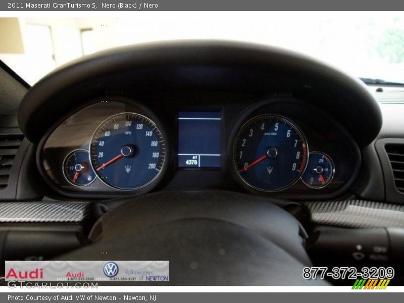 Nero (Black) / Nero 2011 Maserati GranTurismo S