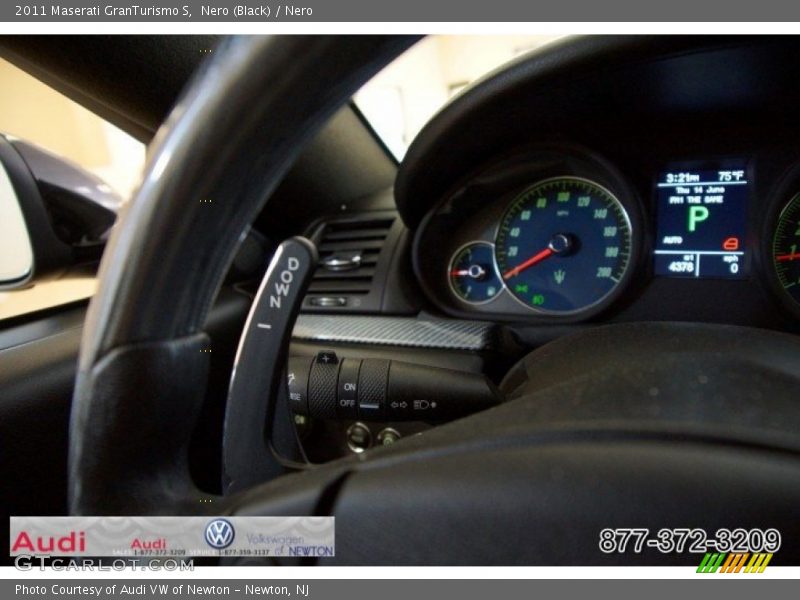 Nero (Black) / Nero 2011 Maserati GranTurismo S