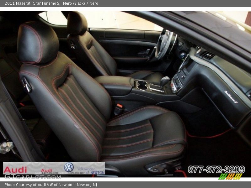 Nero (Black) / Nero 2011 Maserati GranTurismo S