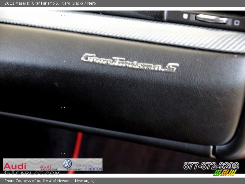 Nero (Black) / Nero 2011 Maserati GranTurismo S
