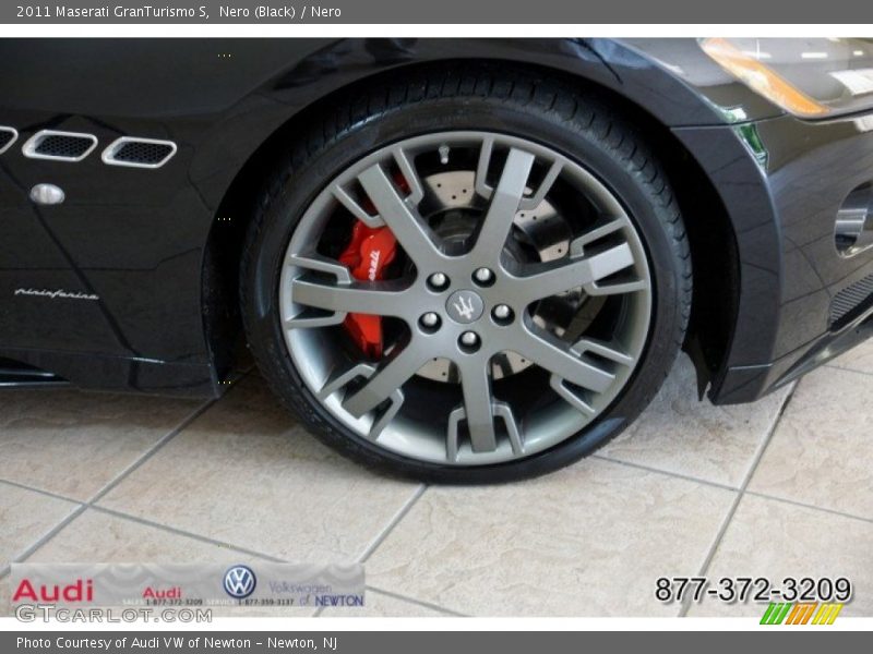Nero (Black) / Nero 2011 Maserati GranTurismo S