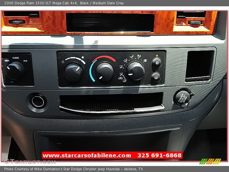 Black / Medium Slate Gray 2006 Dodge Ram 1500 SLT Mega Cab 4x4