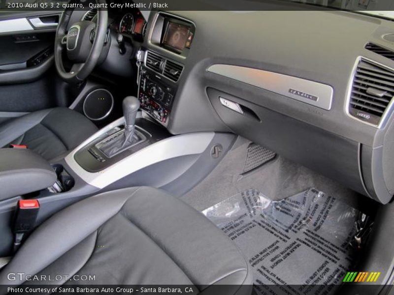 Quartz Grey Metallic / Black 2010 Audi Q5 3.2 quattro