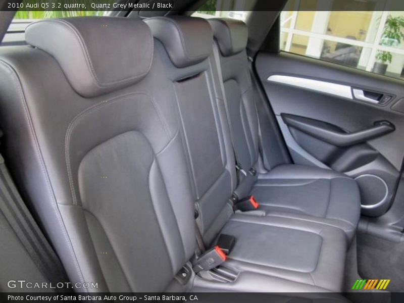 Quartz Grey Metallic / Black 2010 Audi Q5 3.2 quattro