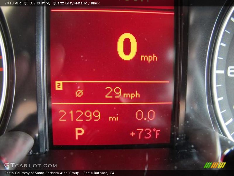 Quartz Grey Metallic / Black 2010 Audi Q5 3.2 quattro