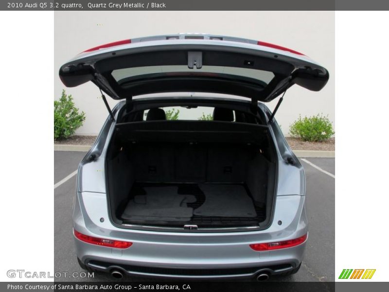 Quartz Grey Metallic / Black 2010 Audi Q5 3.2 quattro