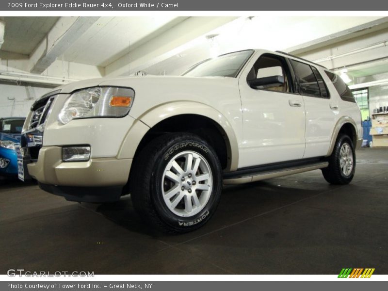 Oxford White / Camel 2009 Ford Explorer Eddie Bauer 4x4