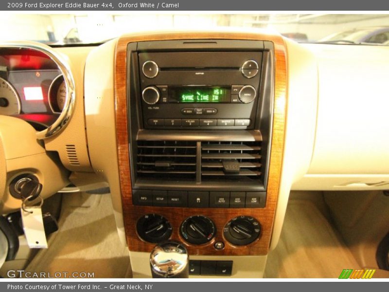 Oxford White / Camel 2009 Ford Explorer Eddie Bauer 4x4