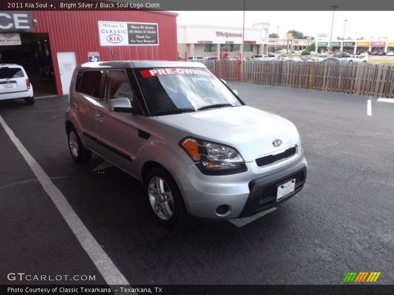 Bright Silver / Black Soul Logo Cloth 2011 Kia Soul +