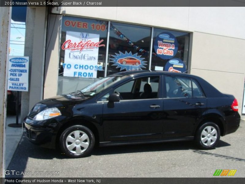 Super Black / Charcoal 2010 Nissan Versa 1.6 Sedan