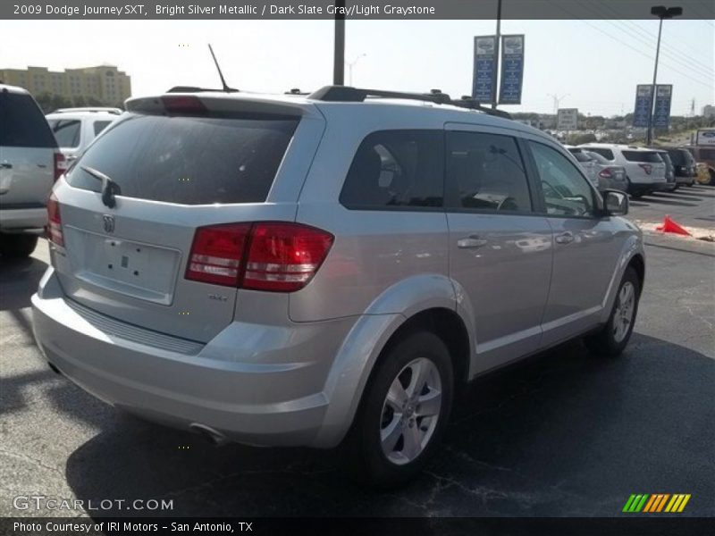 Bright Silver Metallic / Dark Slate Gray/Light Graystone 2009 Dodge Journey SXT