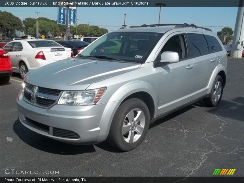 Bright Silver Metallic / Dark Slate Gray/Light Graystone 2009 Dodge Journey SXT