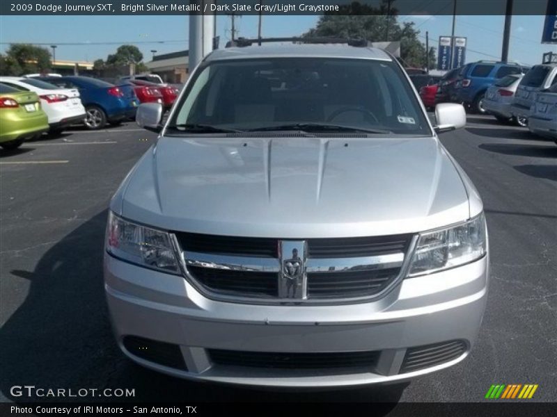 Bright Silver Metallic / Dark Slate Gray/Light Graystone 2009 Dodge Journey SXT