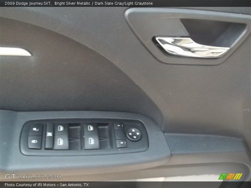 Bright Silver Metallic / Dark Slate Gray/Light Graystone 2009 Dodge Journey SXT