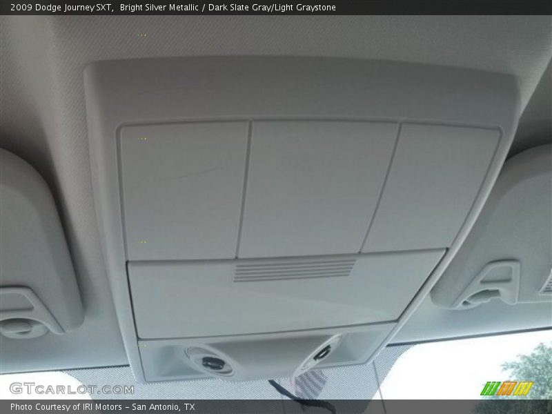 Bright Silver Metallic / Dark Slate Gray/Light Graystone 2009 Dodge Journey SXT