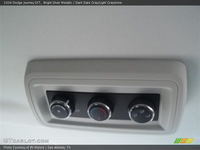 Bright Silver Metallic / Dark Slate Gray/Light Graystone 2009 Dodge Journey SXT