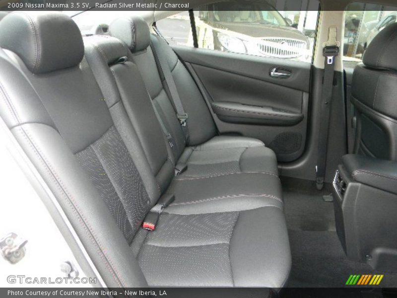 Radiant Silver Metallic / Charcoal 2009 Nissan Maxima 3.5 SV